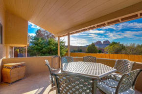 Panoramic Red Rock Views and Hot Tub Sedona Retreat